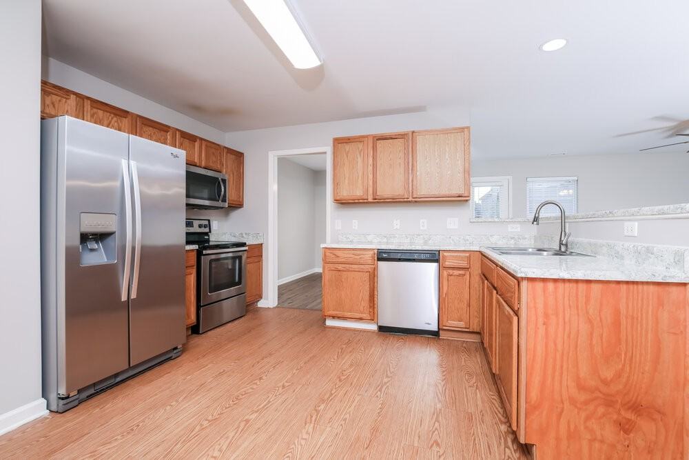 1613 Brown Owl Dr - Photo 7 of 17