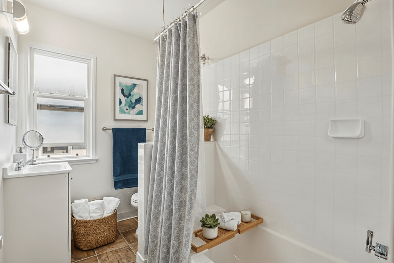 Crenshaw Terrace - Photo 5 of 40