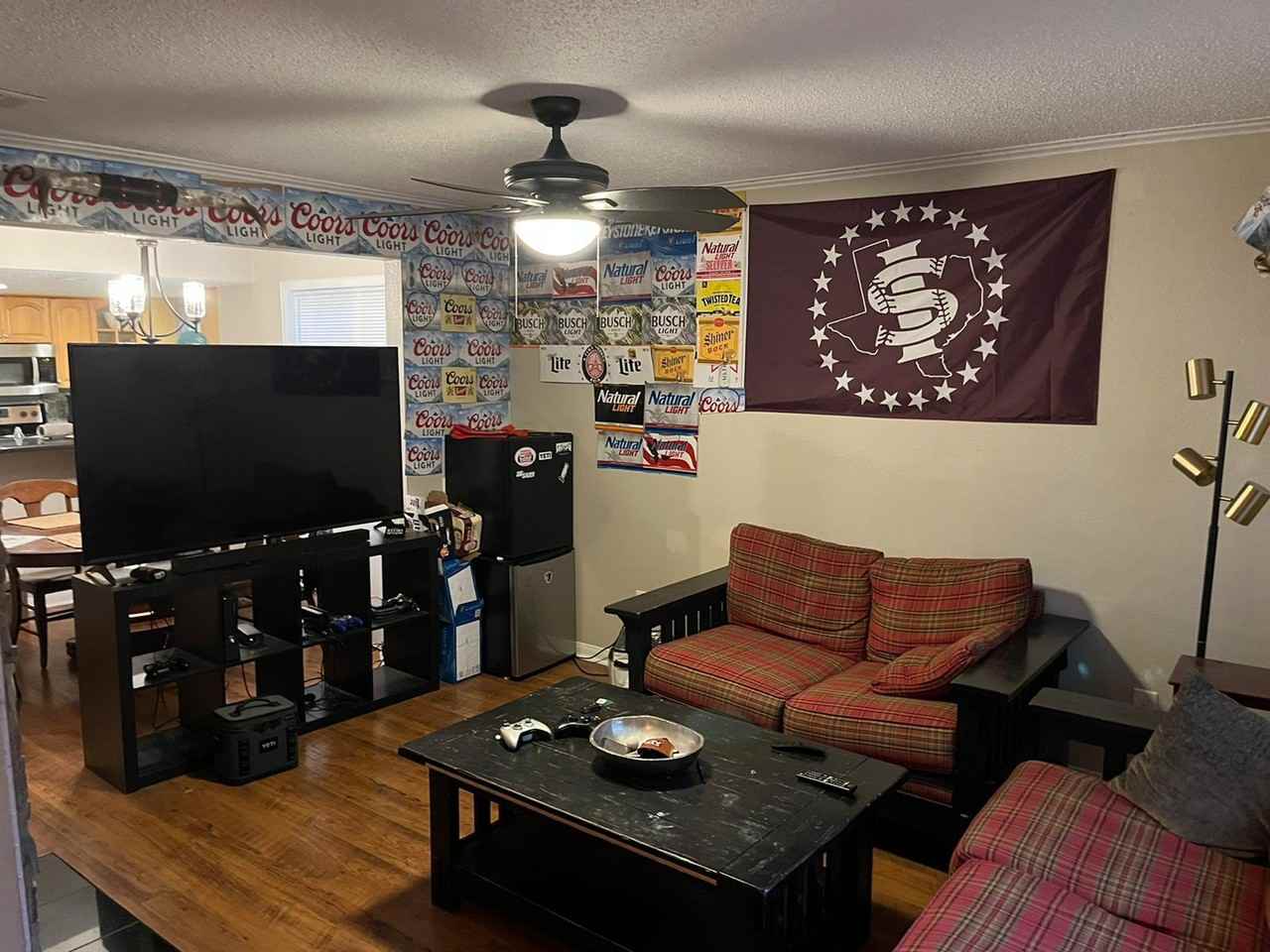 1406 Lemon Tree Ln #1 - Photo 2 of 12