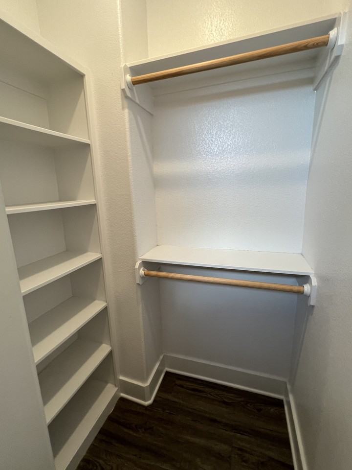 308 Poplar St #1 - Photo 4 of 35