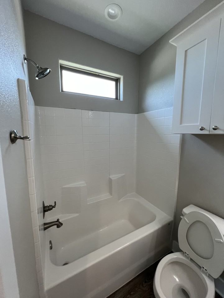 308 Poplar St #1 - Photo 7 of 39