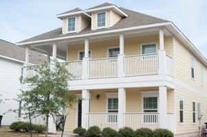 featured image of 603 Highlands St #1