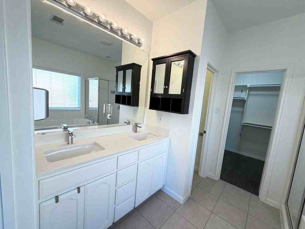 3917 Old Richwood Ln - Photo 7 of 18