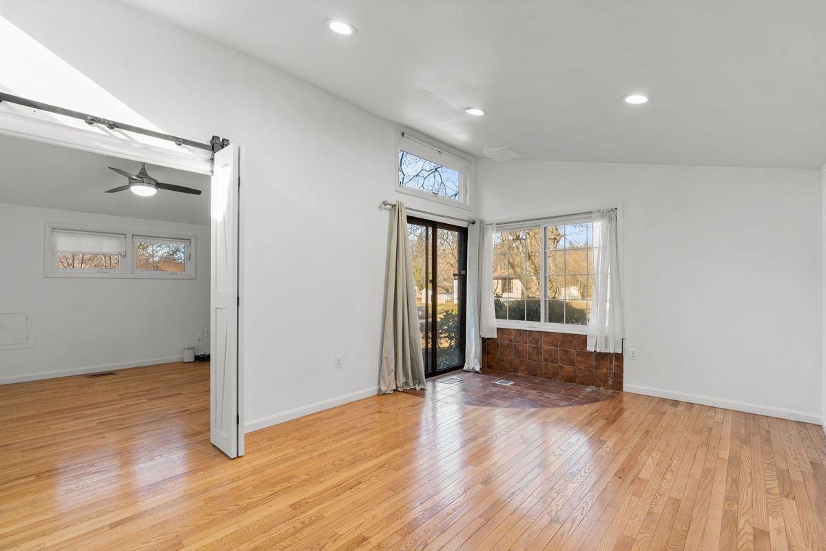 9317 Farewell Rd - Photo 4 of 16