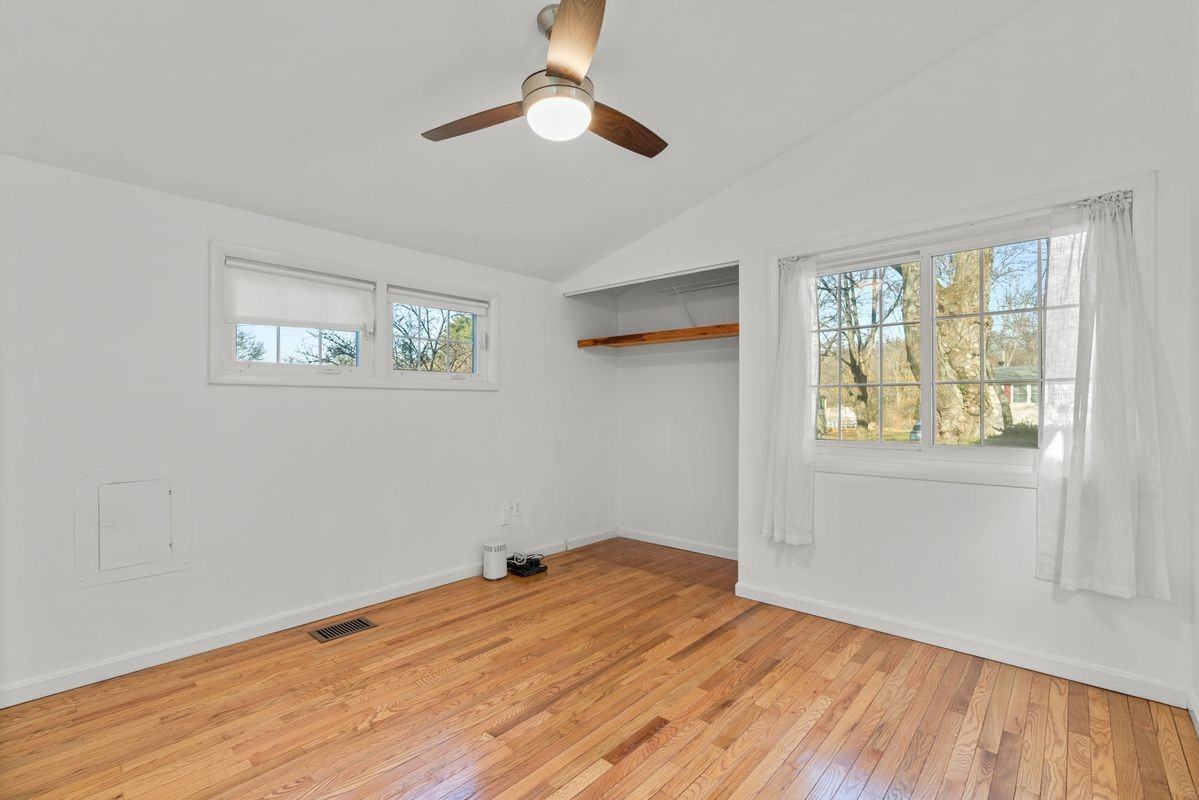 9317 Farewell Rd - Photo 7 of 16