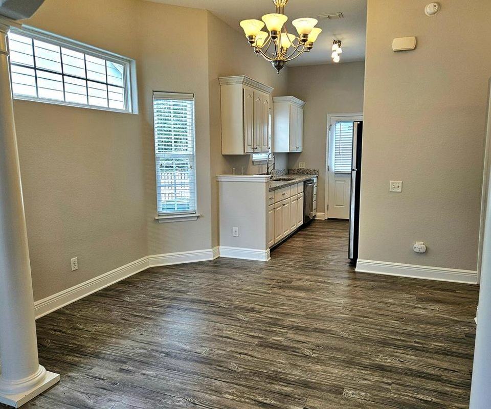 321 Summercreek Cv - Photo 4 of 24