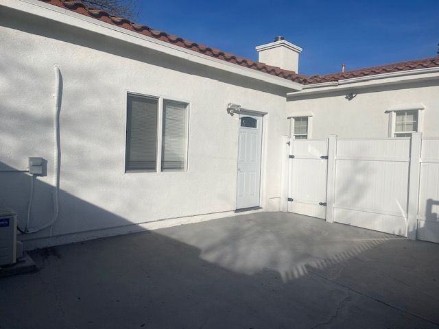 5907 Zelzah Ave - Photo 6 of 9