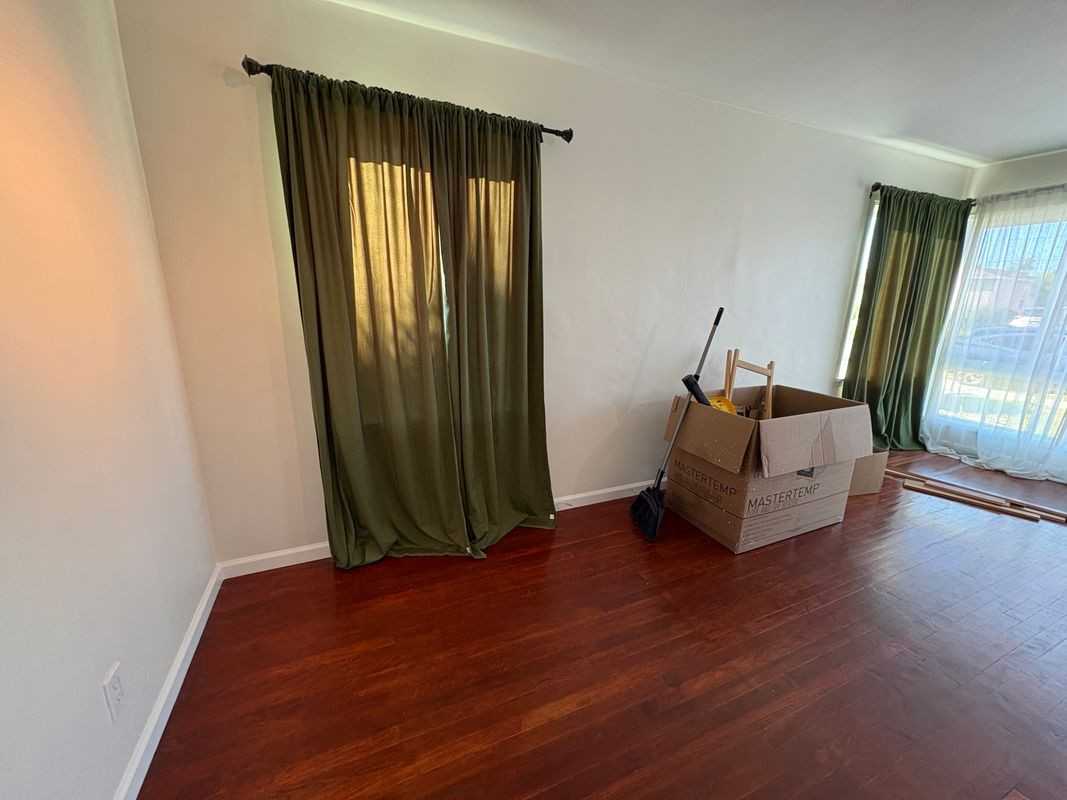 4804 Rose Ave - Photo 2 of 24