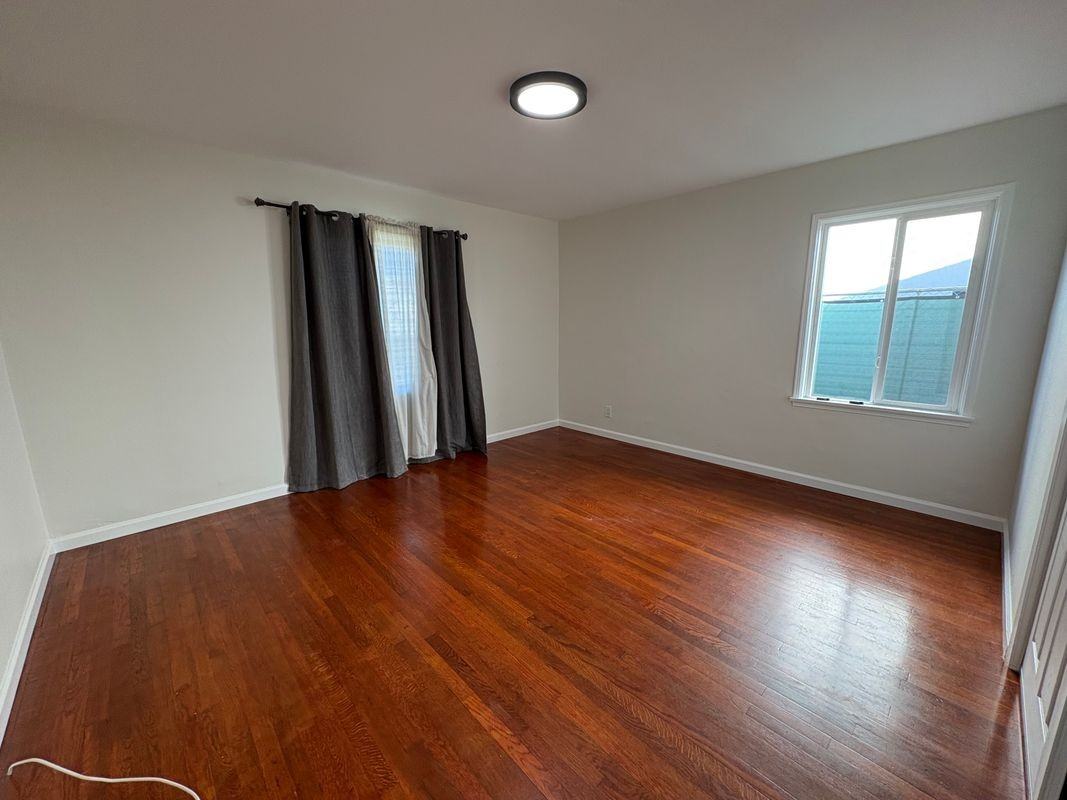 4804 Rose Ave - Photo 3 of 24