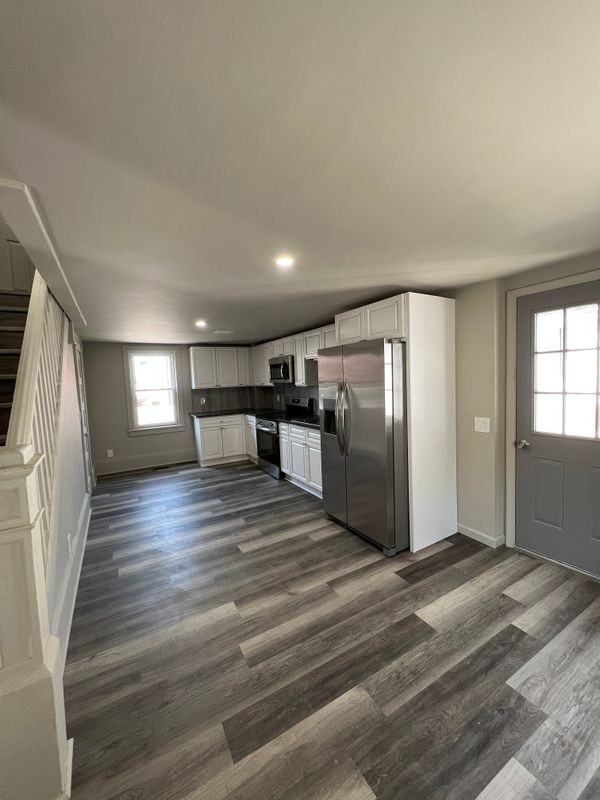 113 Coal St ##2 - Photo 3 of 14