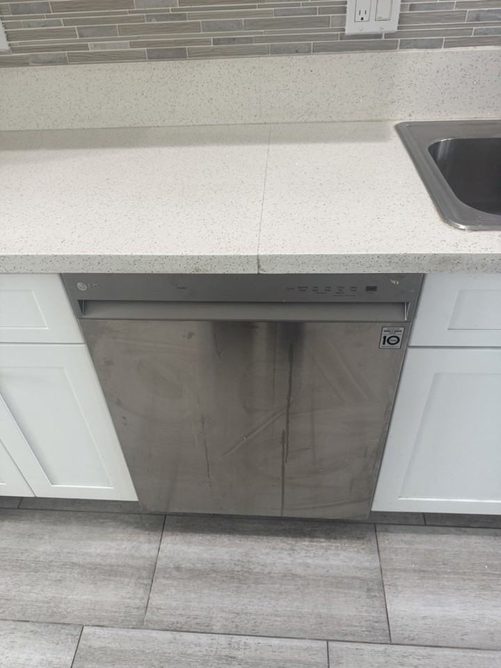 13665 Arrow Blvd #6 - Photo 5 of 24