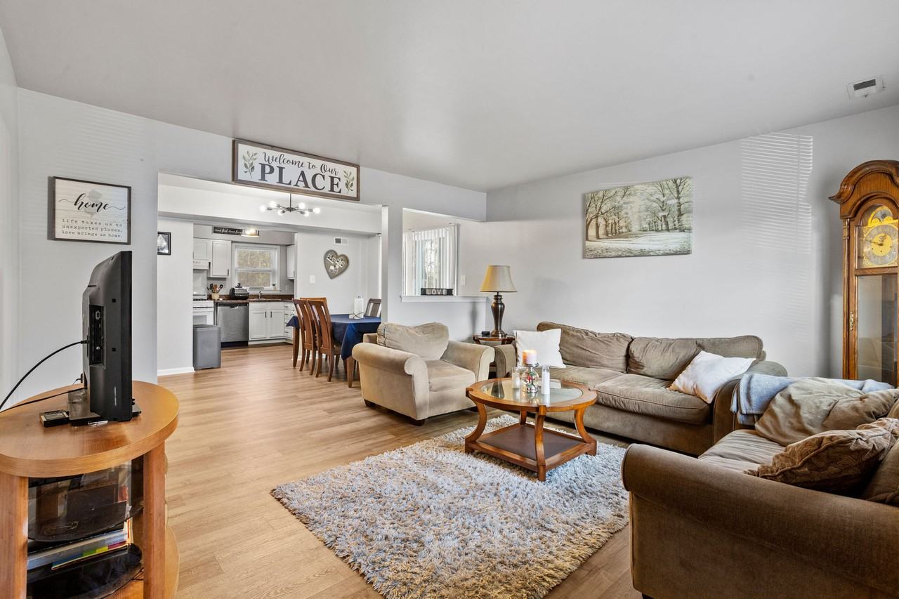 36 Maynard Dr #A - Photo 4 of 17