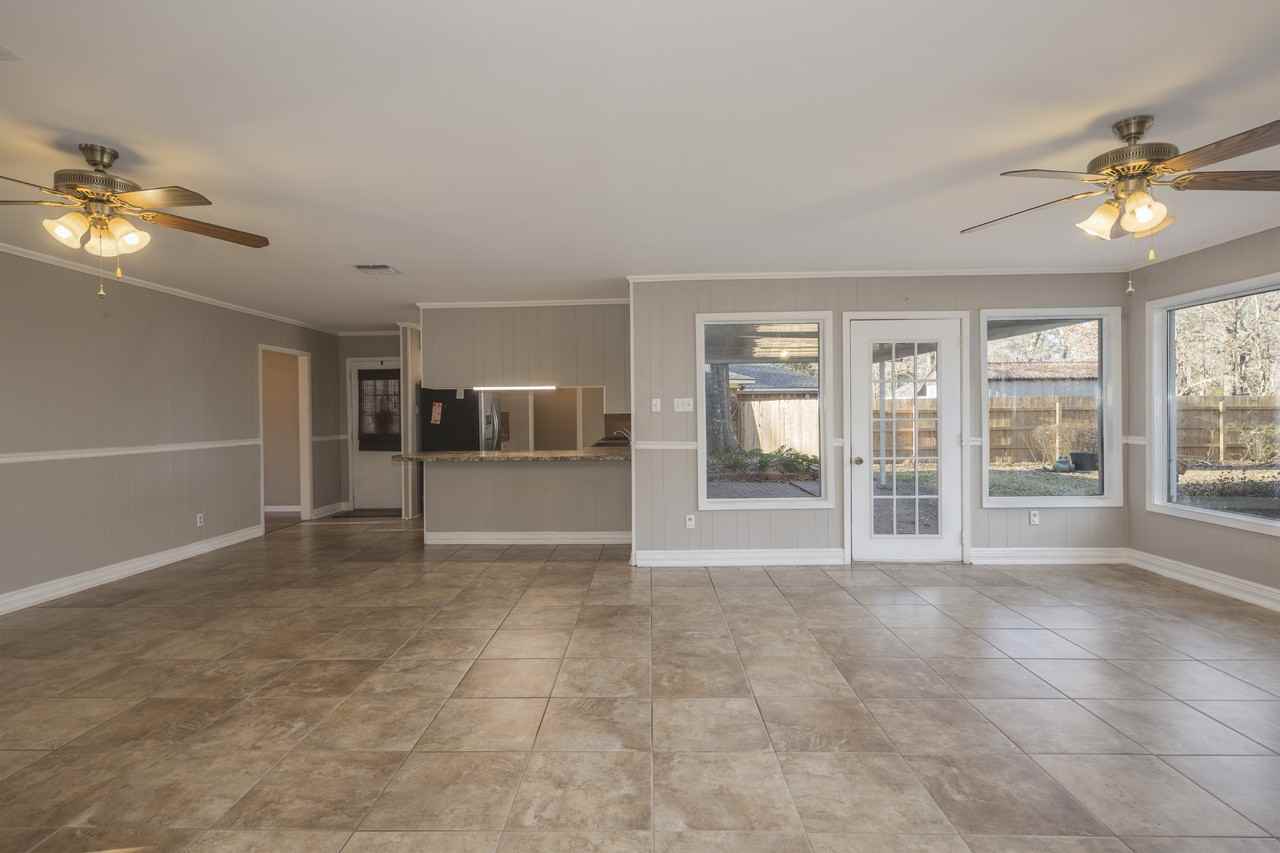 115 Sparks Dr - Photo 6 of 16