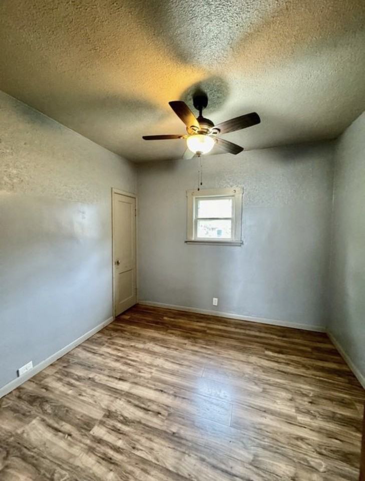 453 Van Buren St - Photo 6 of 10