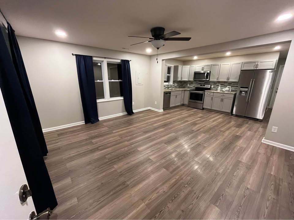 1917 Hughes Ave - Photo 5 of 19