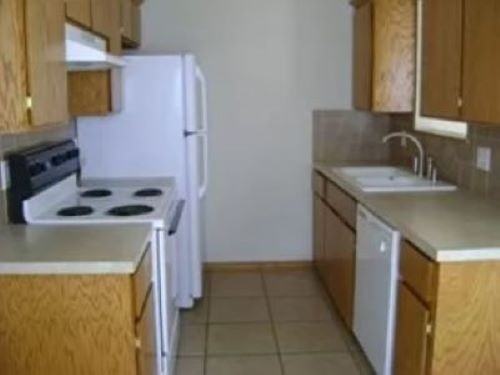 1905 Sw E Ave Apt B #B - Photo 2 of 5