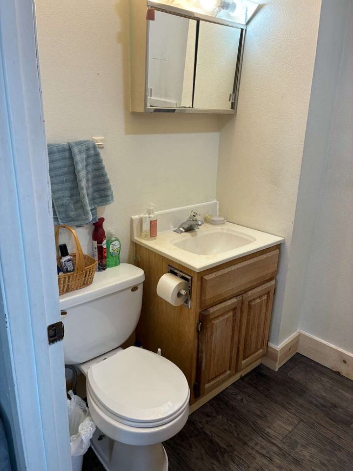 924 Water St Apt 3 - Photo 7 of 17