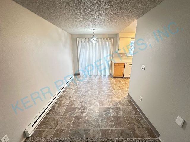 205 Se Sweetbriar Ln - Photo 5 of 14