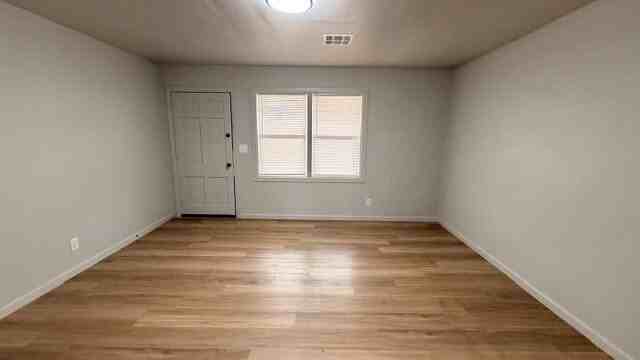 3214 S Saint Clair Ave - Photo 2 of 14