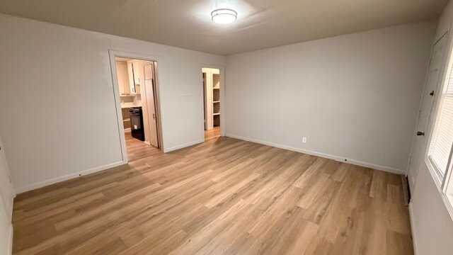 3214 S Saint Clair Ave - Photo 5 of 14