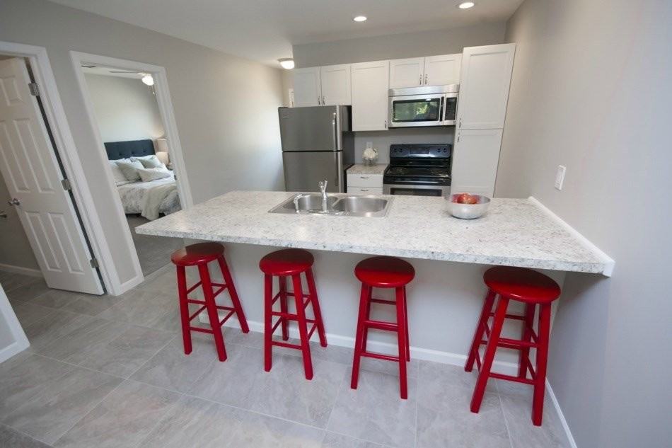 526 Gerald Ct - Photo 4 of 12