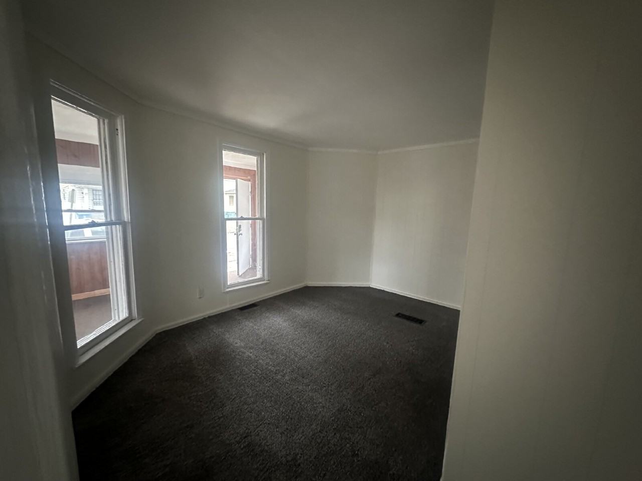 20 Myrtle Hill Park #DOWN - Photo 2 of 8