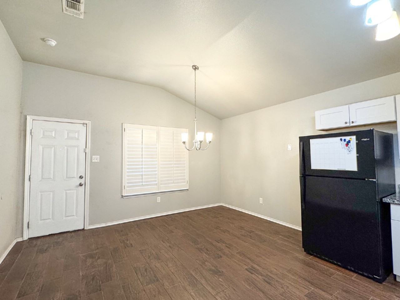 6607 35th St - Photo 5 of 11