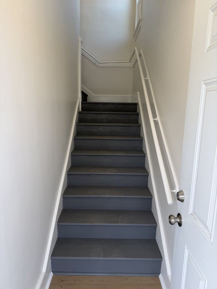 1449 Linden Ave - Photo 4 of 20