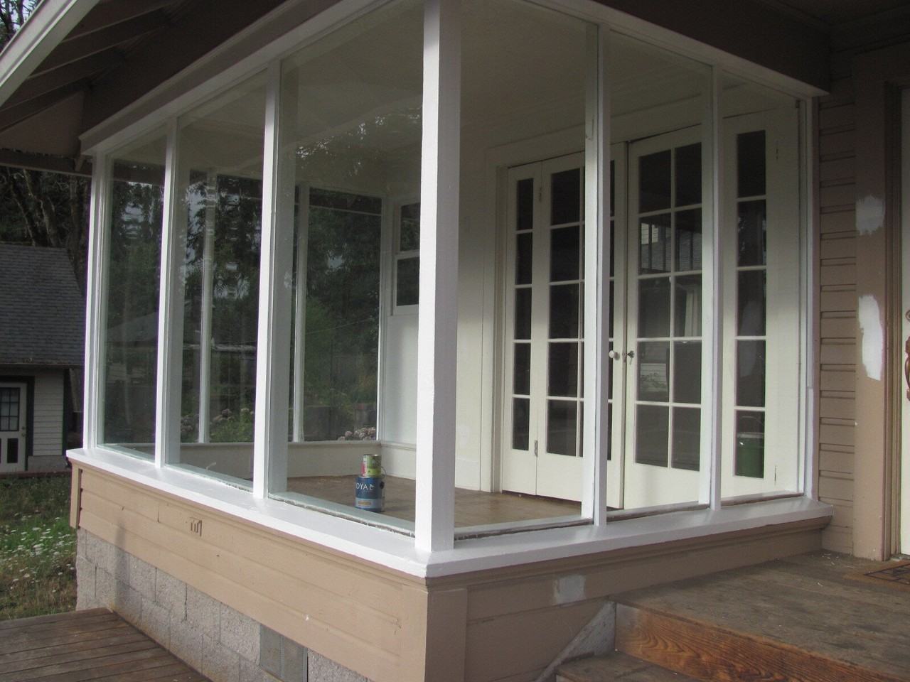 1558 Riverview St - Photo 2 of 9