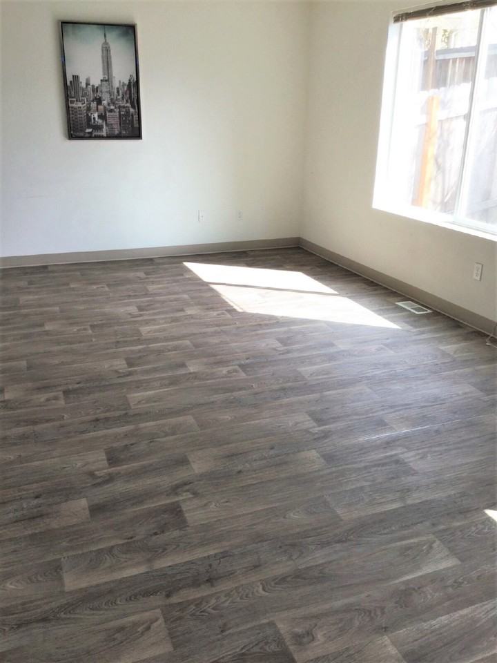 1597 Orchard Aly - Photo 4 of 10