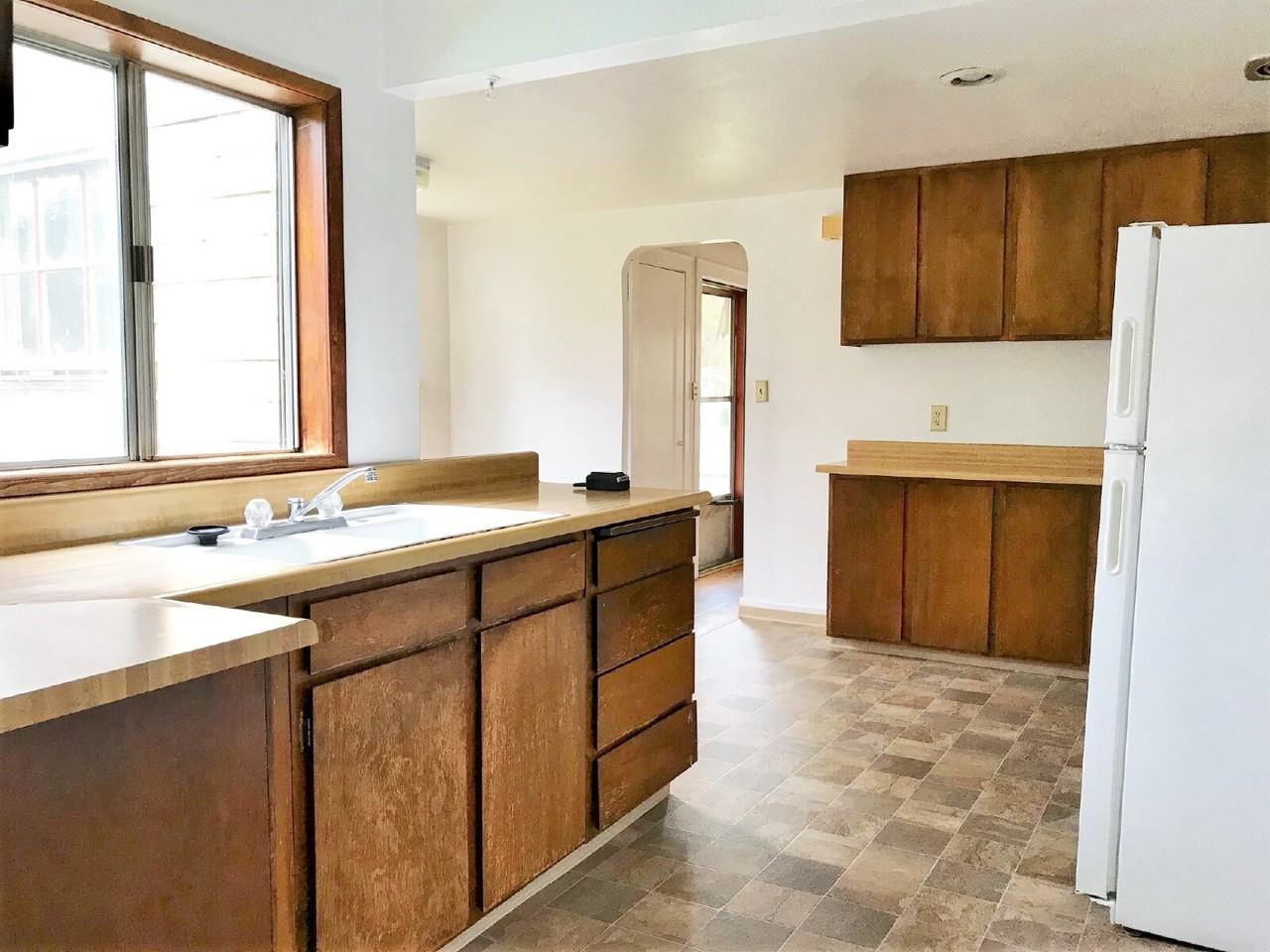 1939 E 17th Ave - Photo 4 of 13