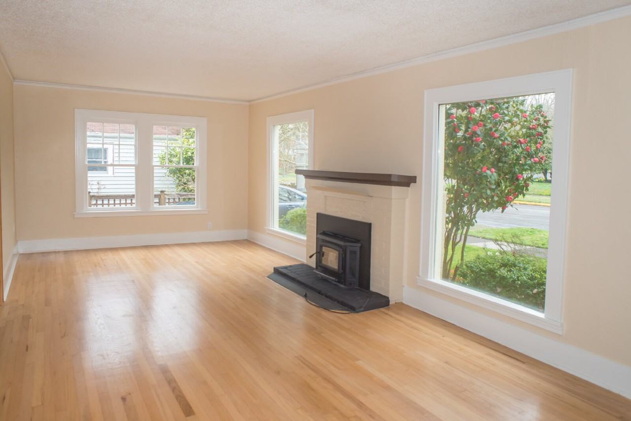 2226 Kincaid St - Photo 3 of 14