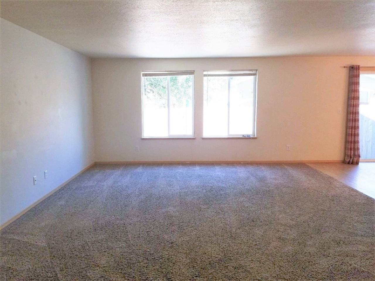 2543 Kincaid St - Photo 7 of 17