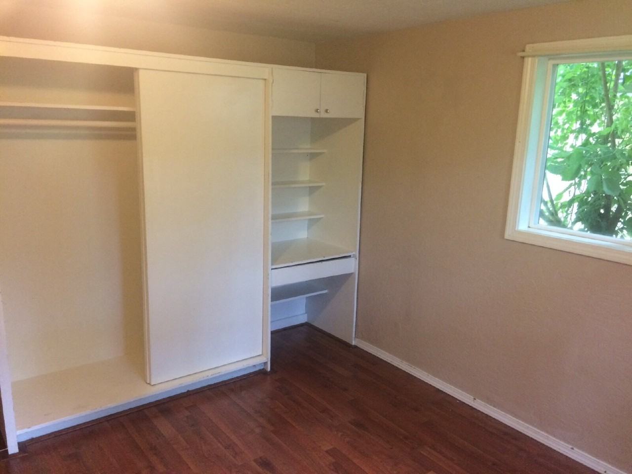 2561 Alder St - Photo 5 of 9