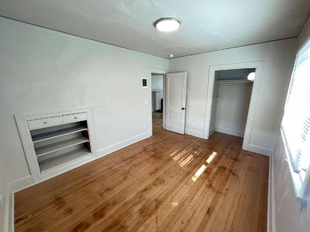 1648 Pearl St - Photo 5 of 16