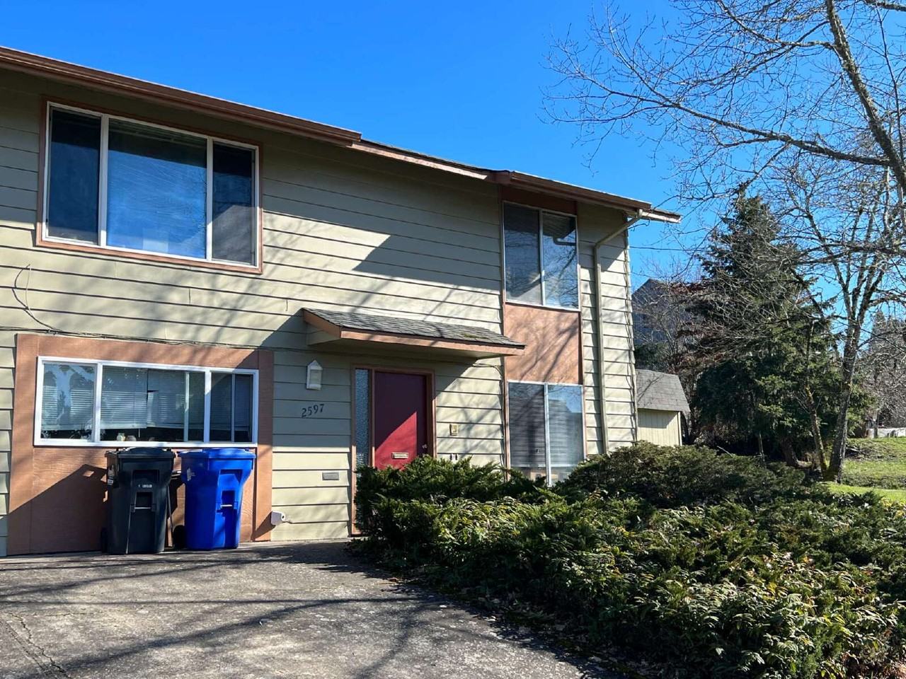 2597 Potter St - Photo 2 of 10