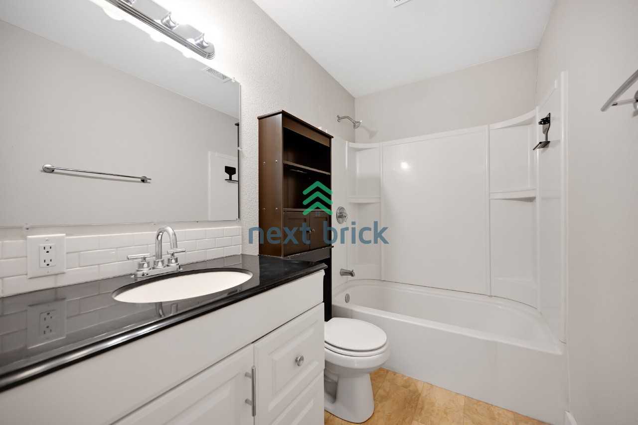 603 27th Ave Se - Photo 4 of 28