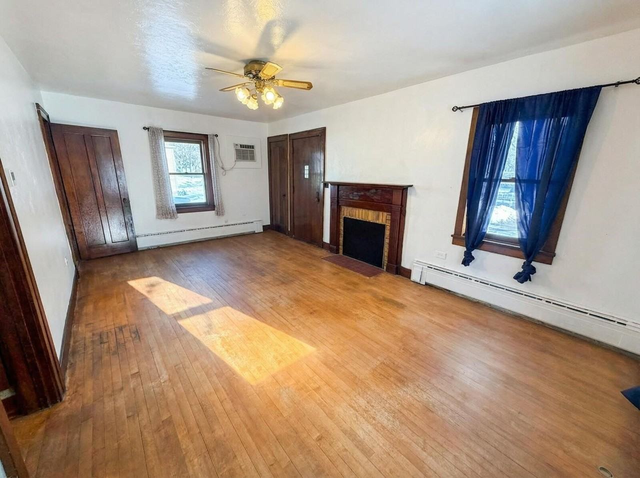 1609 8th St E - Photo 3 of 13
