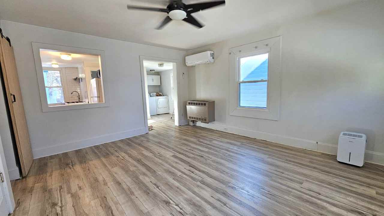 3037 Natchez Ave S - Photo 5 of 9