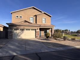 featured image of 18 W Desert Vista Trl