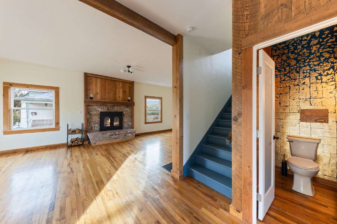 315 Se Davis St - Photo 4 of 40