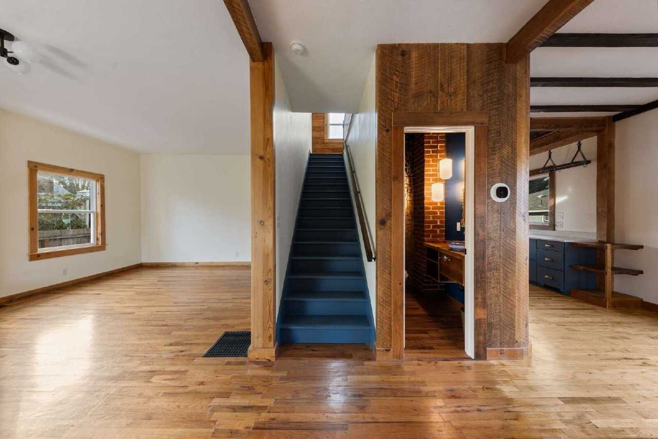 315 Se Davis St - Photo 6 of 40