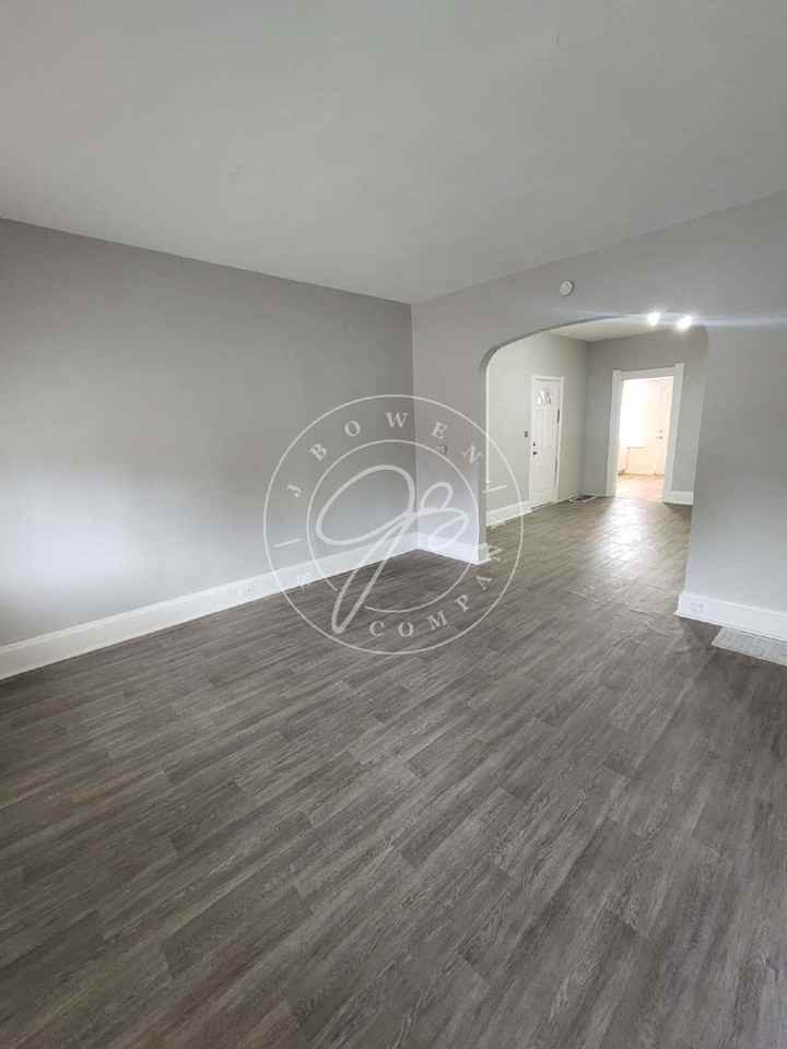 1711 Mulberry St - Photo 3 of 14