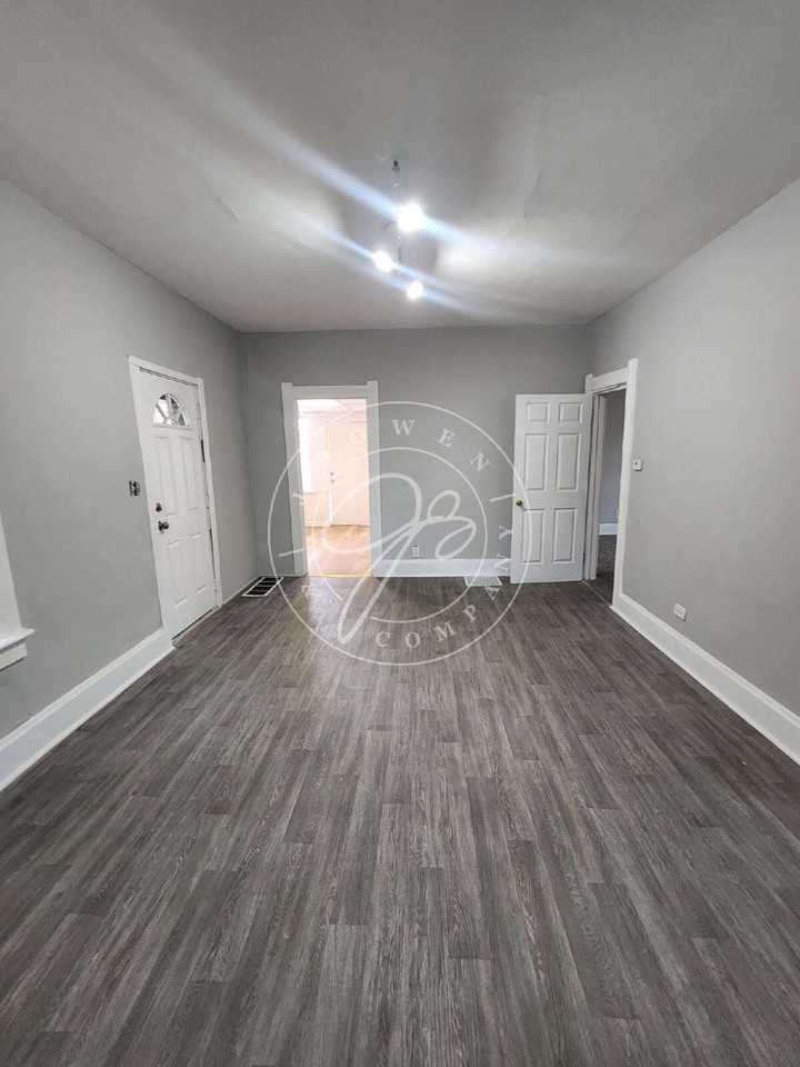 1711 Mulberry St - Photo 4 of 14