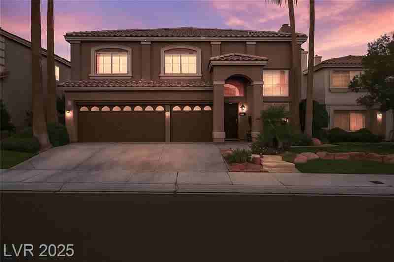 8620 Copper Mountain Ave - Photo 3 of 32