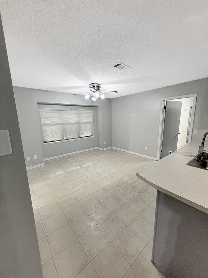 6929 Summit Way - Photo 4 of 15