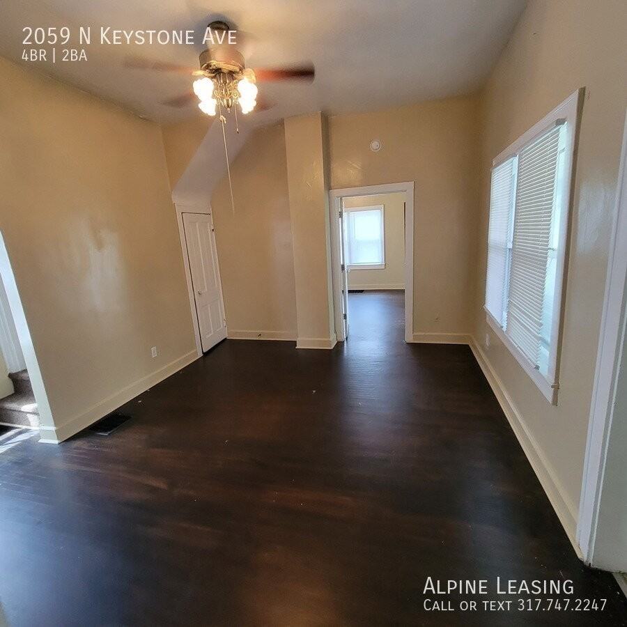 2059 N Keystone Ave - Photo 4 of 8