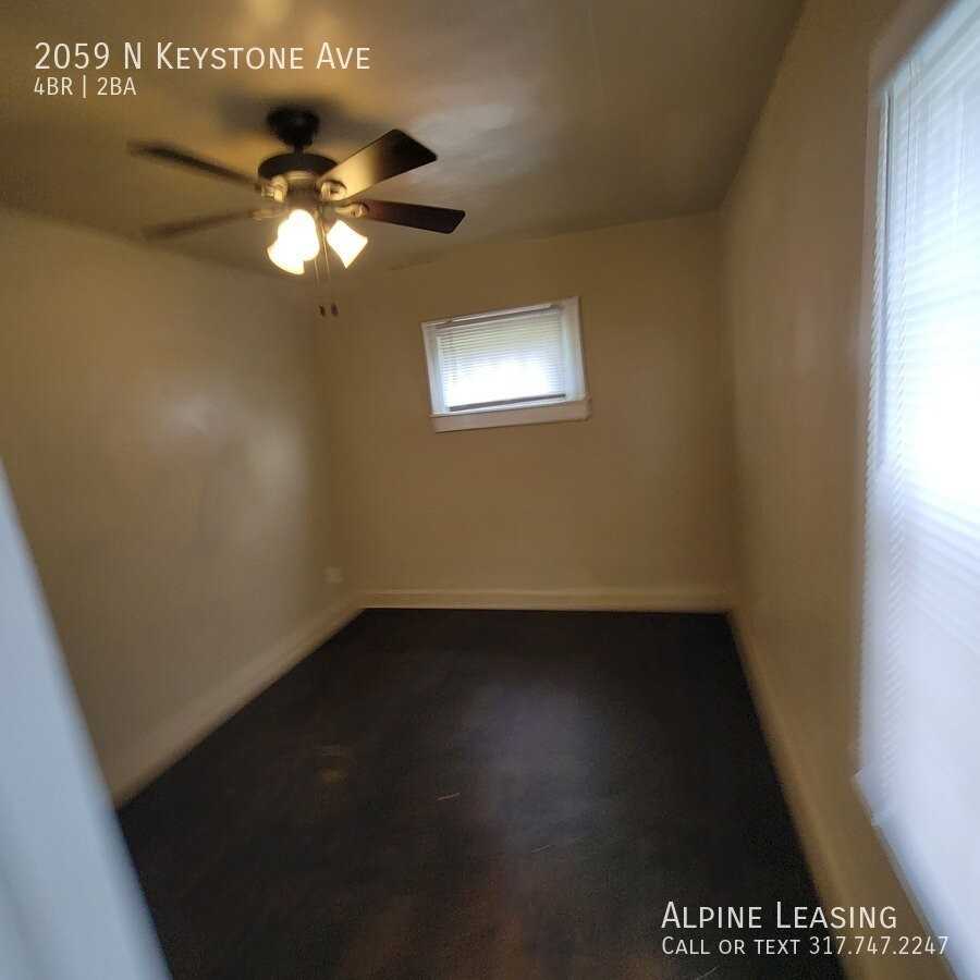 2059 N Keystone Ave - Photo 5 of 8