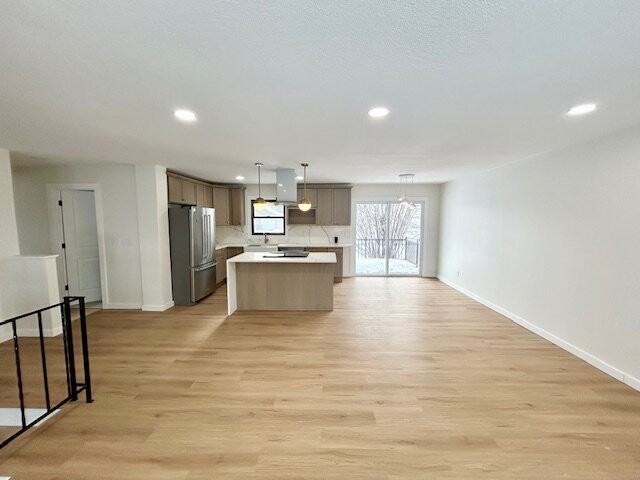 634 Main St - Photo 4 of 15