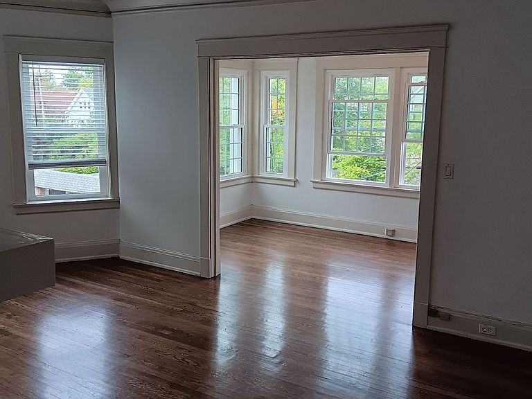 2707 Lancashire Rd - Photo 5 of 14